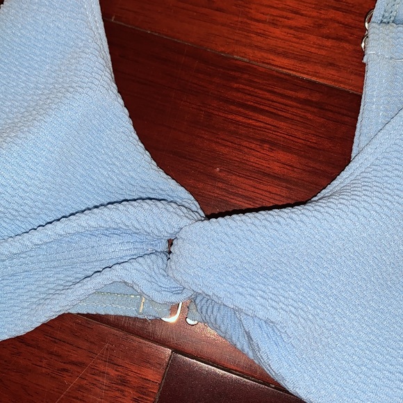 Low Rise Textured Twist Bikini Set - Light Sky Blue M - Picture 3 of 7
